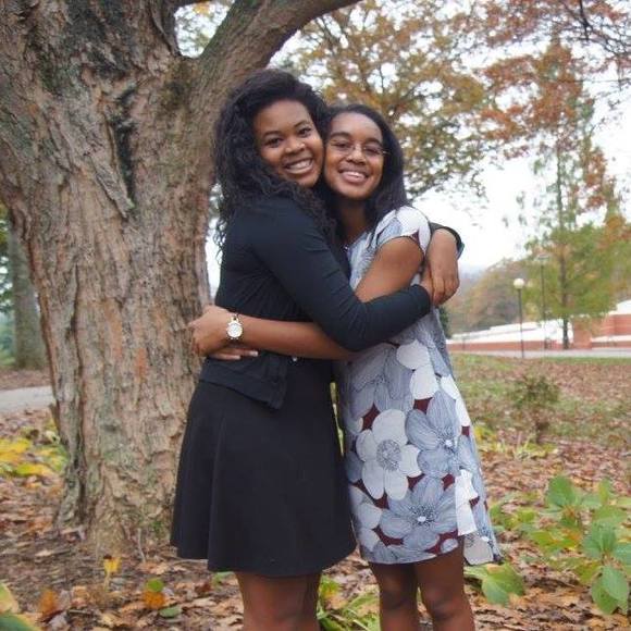 Meet your Posher, Gabi - Picture 1 of 1