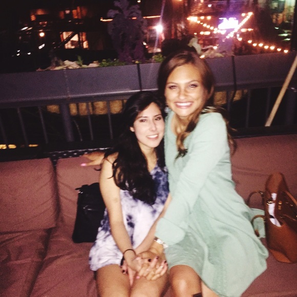 Meet your Posher, Larson - Picture 2 of 4