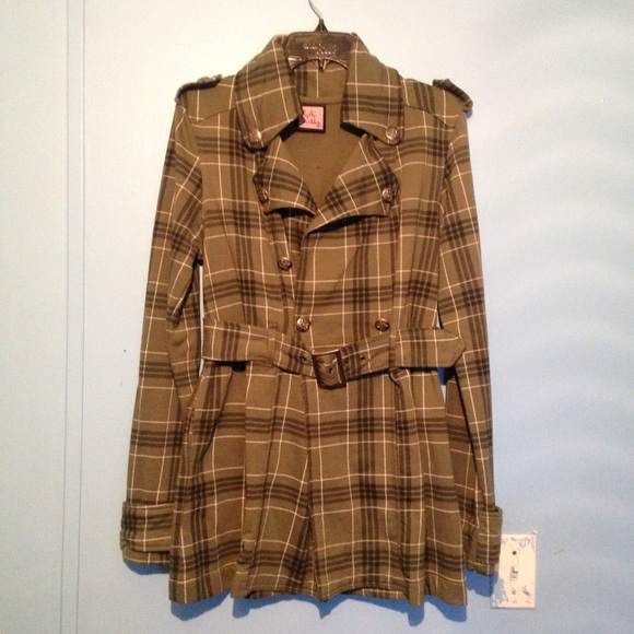 Plaid Green Coat. WILL ACCEPT OFFERS.