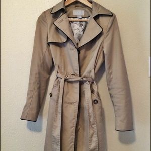 Khaki trench