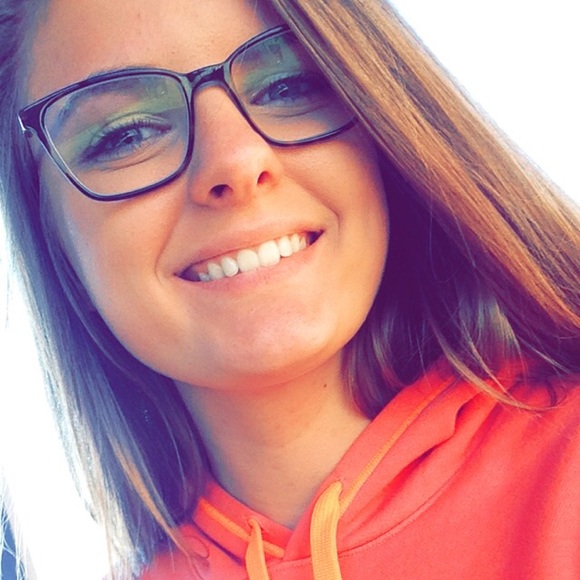 Meet your Posher, Jaclyn