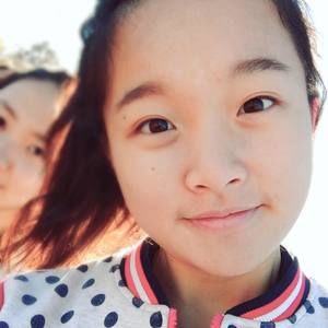 Meet your Posher, Karis