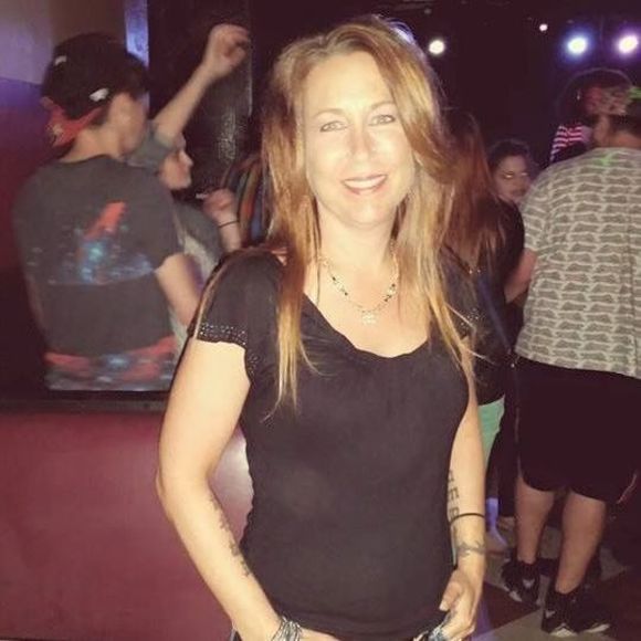 Meet your Posher, Alicia