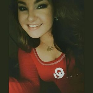 Meet your Posher, Alyssa