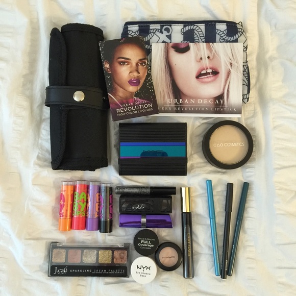 Makeup Bundle 21pcs MAC, Urban Decay, Ulta, NYX +