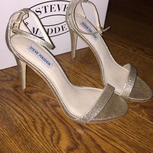 Steve Madden Stecy Gold Glitter
