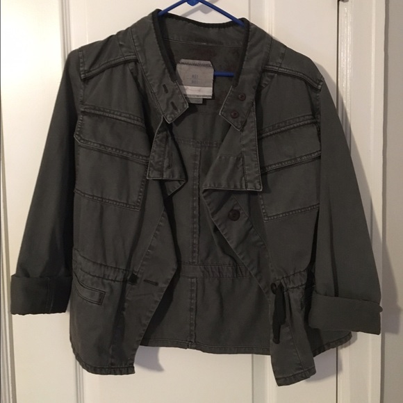 ANTHROPOLOGIE grey cropped jacket