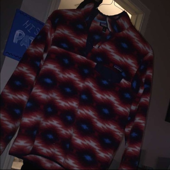 Patagonia-red blue and white tribal - Picture 2 of 2