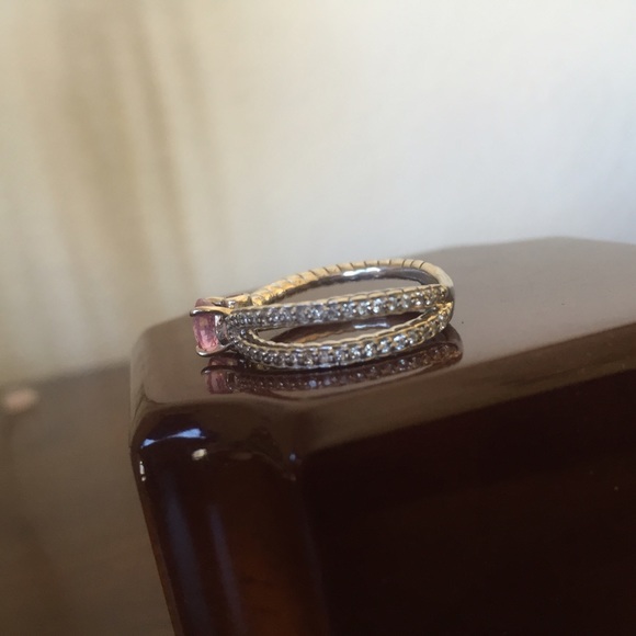 Sapphire engagement ring - Picture 2 of 4