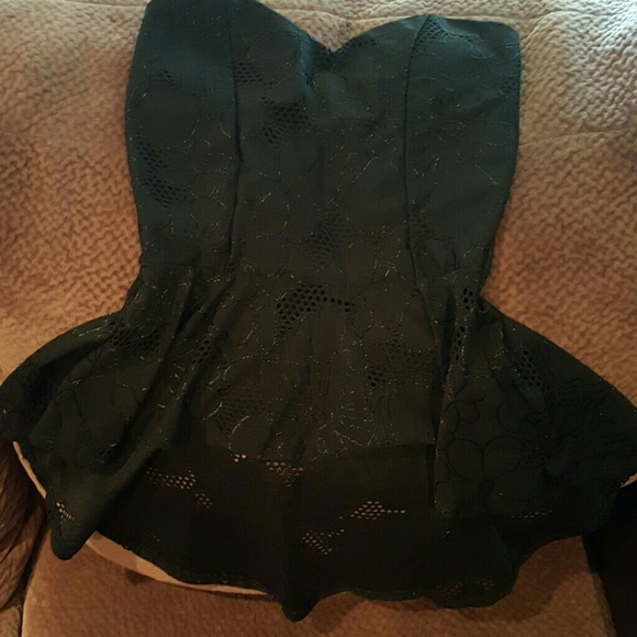 Strapless black blouse