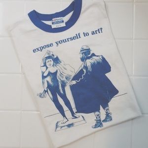 SOLD: VINTAGE expose yourself to art t-shirt !