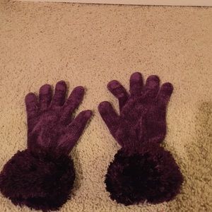 Purple gloves❄️