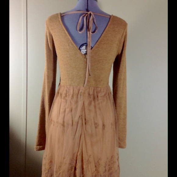 BOUTIQUE WOOL & LACE EMPIRE WAIST DRESS - Picture 2 of 3