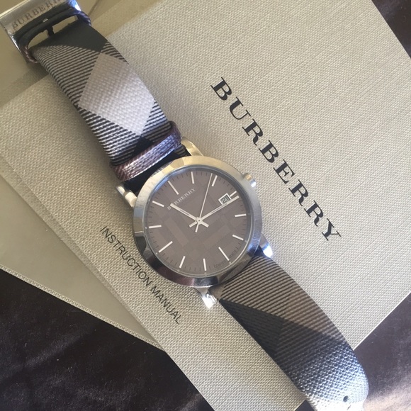 Leather band watch