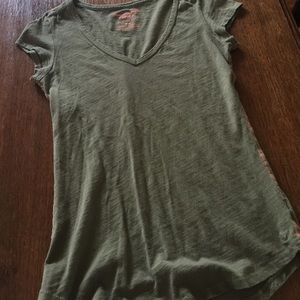 Bundle of 4 Cute American eagle tshirts