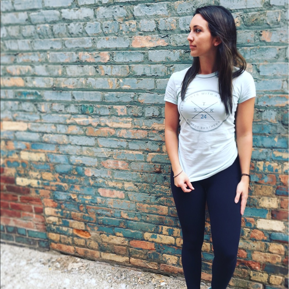 Meet your Posher, Carolina