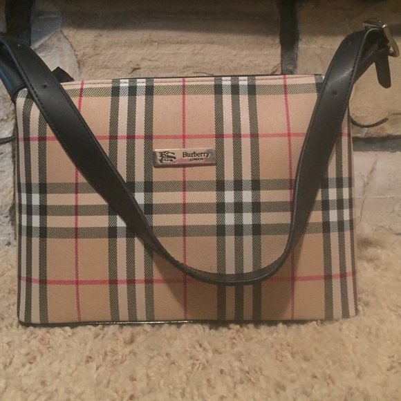 Burberry purse