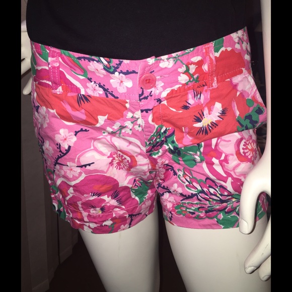 Lilly Pulitzer (0) Shorts Pink Beautiful Size 0!
