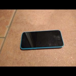 Water damaged iPhone 5c selling for parts