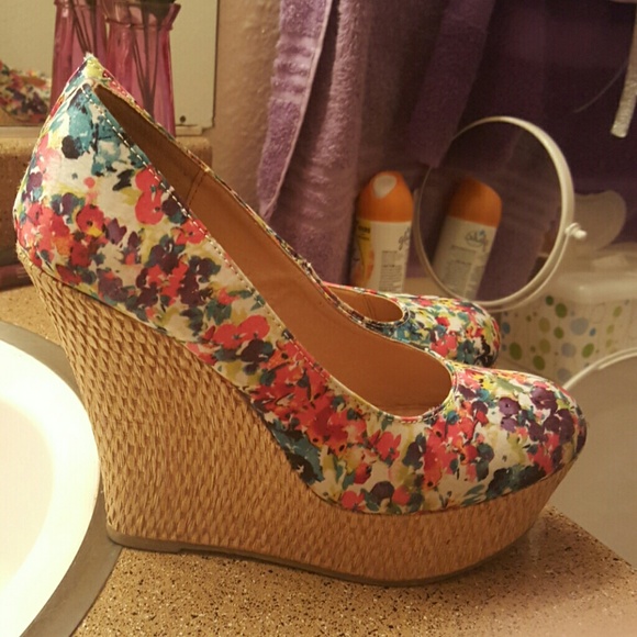 Wedges - Picture 2 of 3