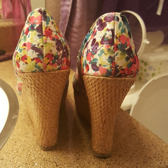 Wedges - Picture 3 of 3