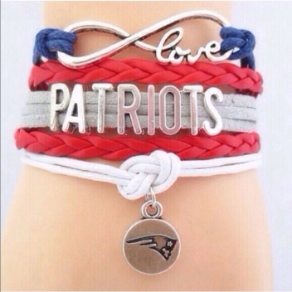 Jewelry - New England patriots✨4 available✨