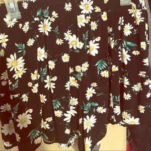 Flowy daisy shorts