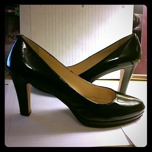 Cole Haan black patent leather pump