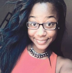 Meet your Posher, Danesha