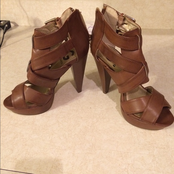 Gorgeous Guess heels