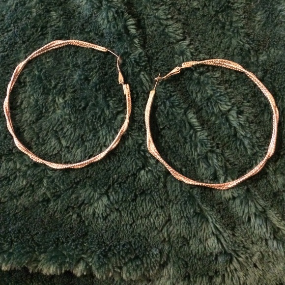 Large hoop braided earrings