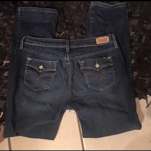 Levi straight leg jeans