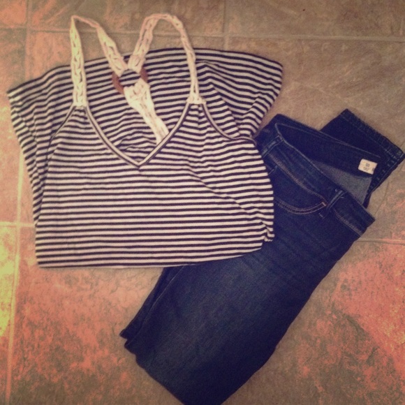 Black & white striped shirt😋