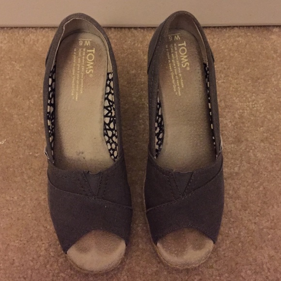 Grey TOMS canvas wedges, size 6
