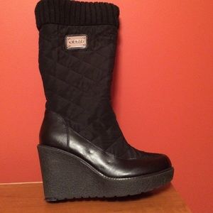 Women's Guess Wedge Boots Size 8,5