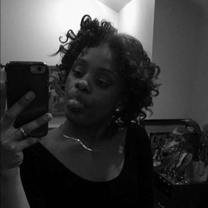 Meet your Posher, Brianna