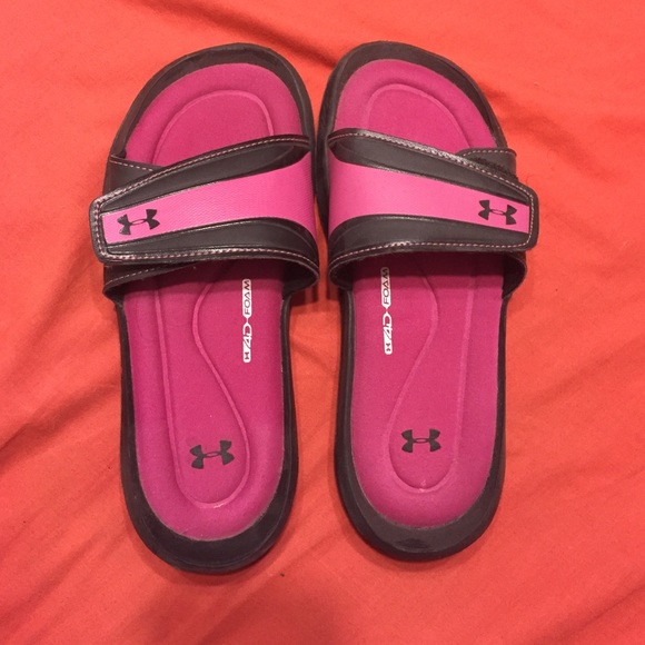 Under Armor flip flops