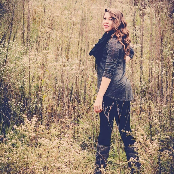 Meet your Posher, Savannah - Picture 4 of 4