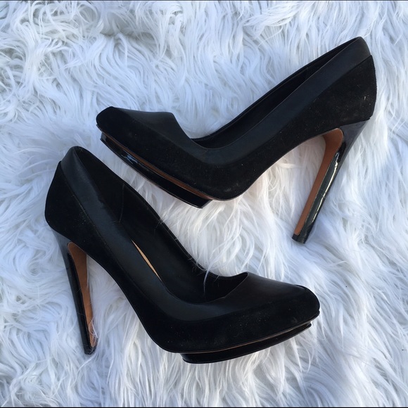 Badgley Mischka Shoes - BADGLEY MISCHKA SZ 6 BLACK LEATHER HEELS SHOES