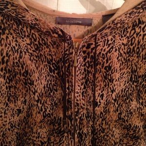 Liz Claiborne Tops - Liz Claiborne animal print, zip front cardigan Liz Claiborne Tops - Liz Claiborne animal print, zip front cardigan