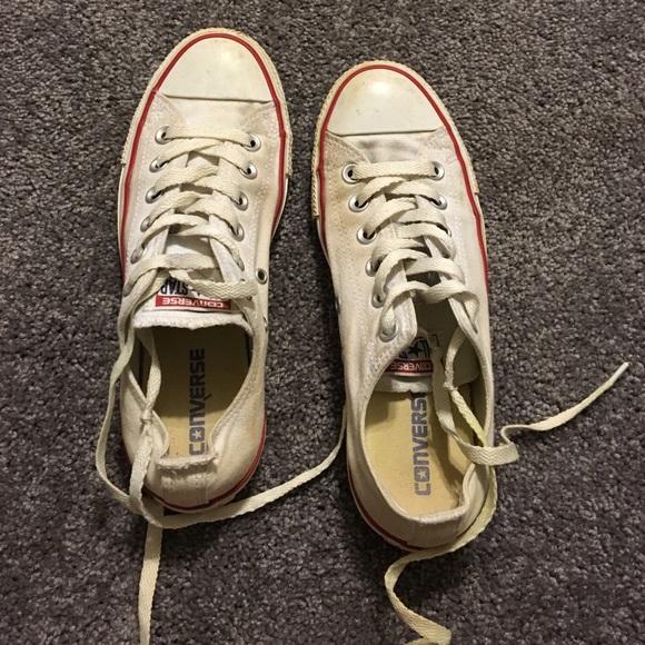 WHITE CONVERSE!!!! ****READ DESCRIPTION***