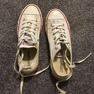 WHITE CONVERSE!!!! ****READ DESCRIPTION***