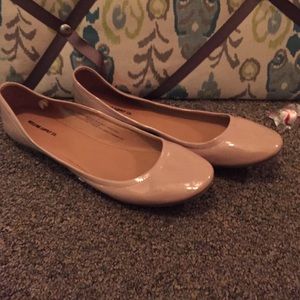 Missimo shiny nude flats. Barely worn