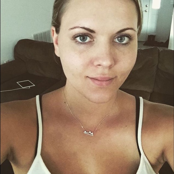 Meet your Posher, Cody - Picture 3 of 4