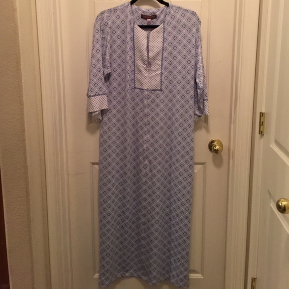 StanHerMan nightgown and matching robe NWOT - Picture 2 of 4