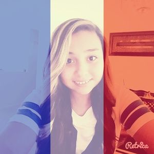 Meet your Posher, Thea