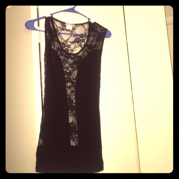 Black shirt with lace