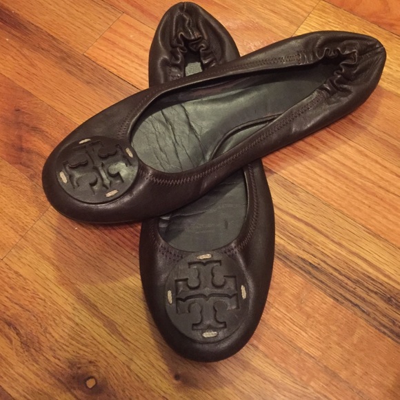 Chocolate brown Tory Burch Minnie ballet flats