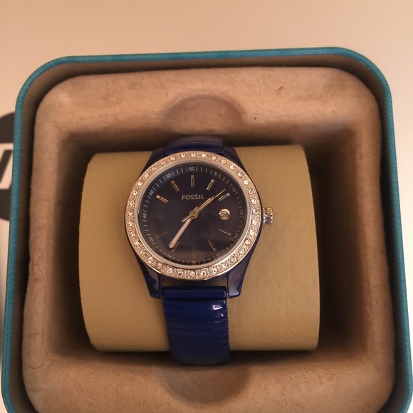 Fossil Jewelry - Brand New women's Fossil Watch
