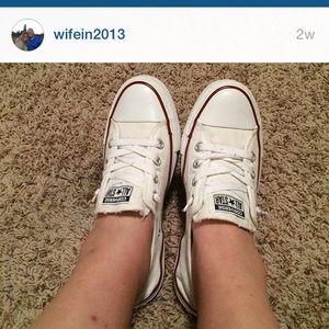 White pull on chucks